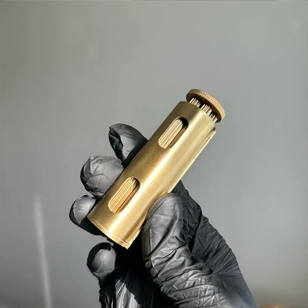 How to use a solid brass manual cigarette roller